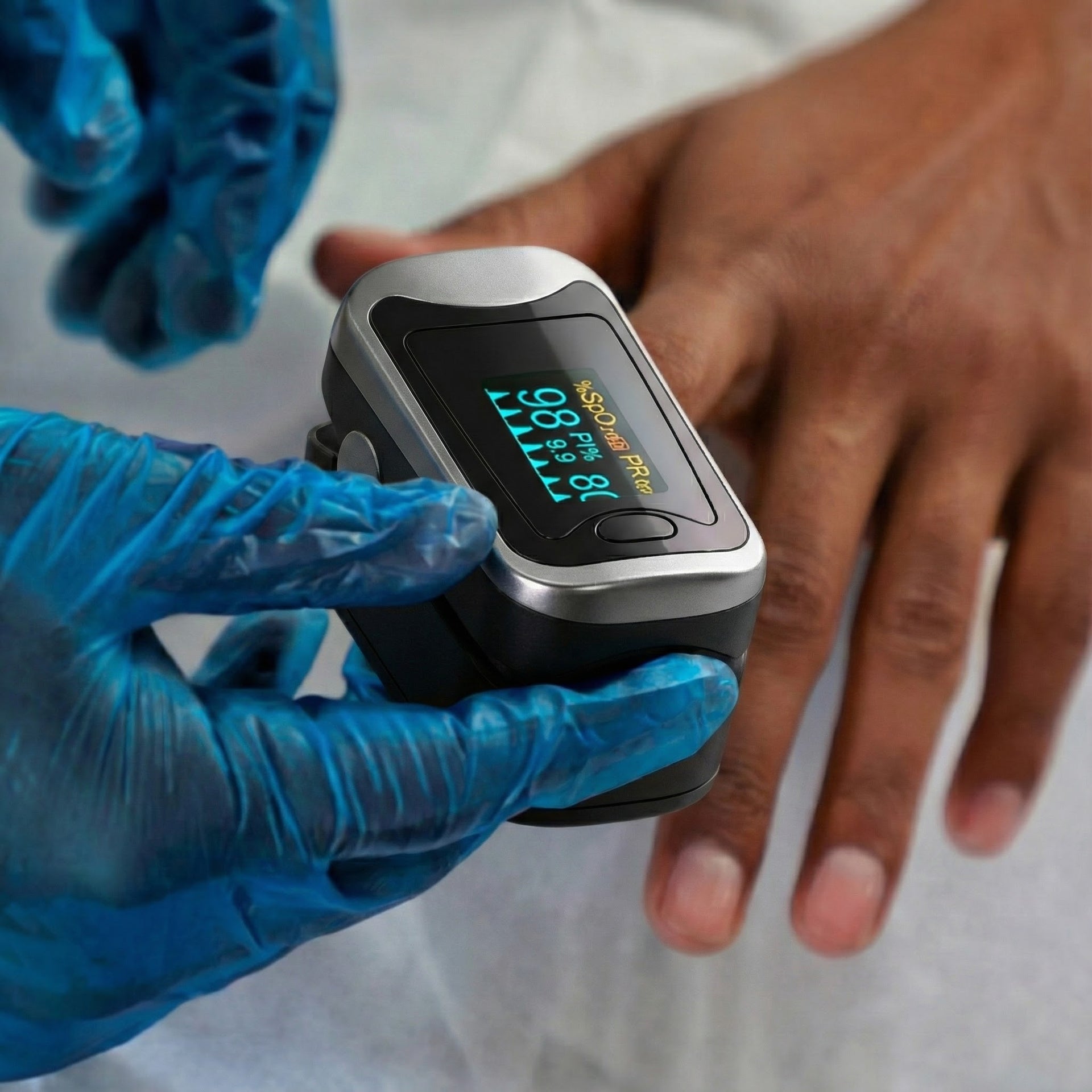 Monitor Vital OxyCare™: Controla tu Oxígeno y Pulso Sin Salir de Casa